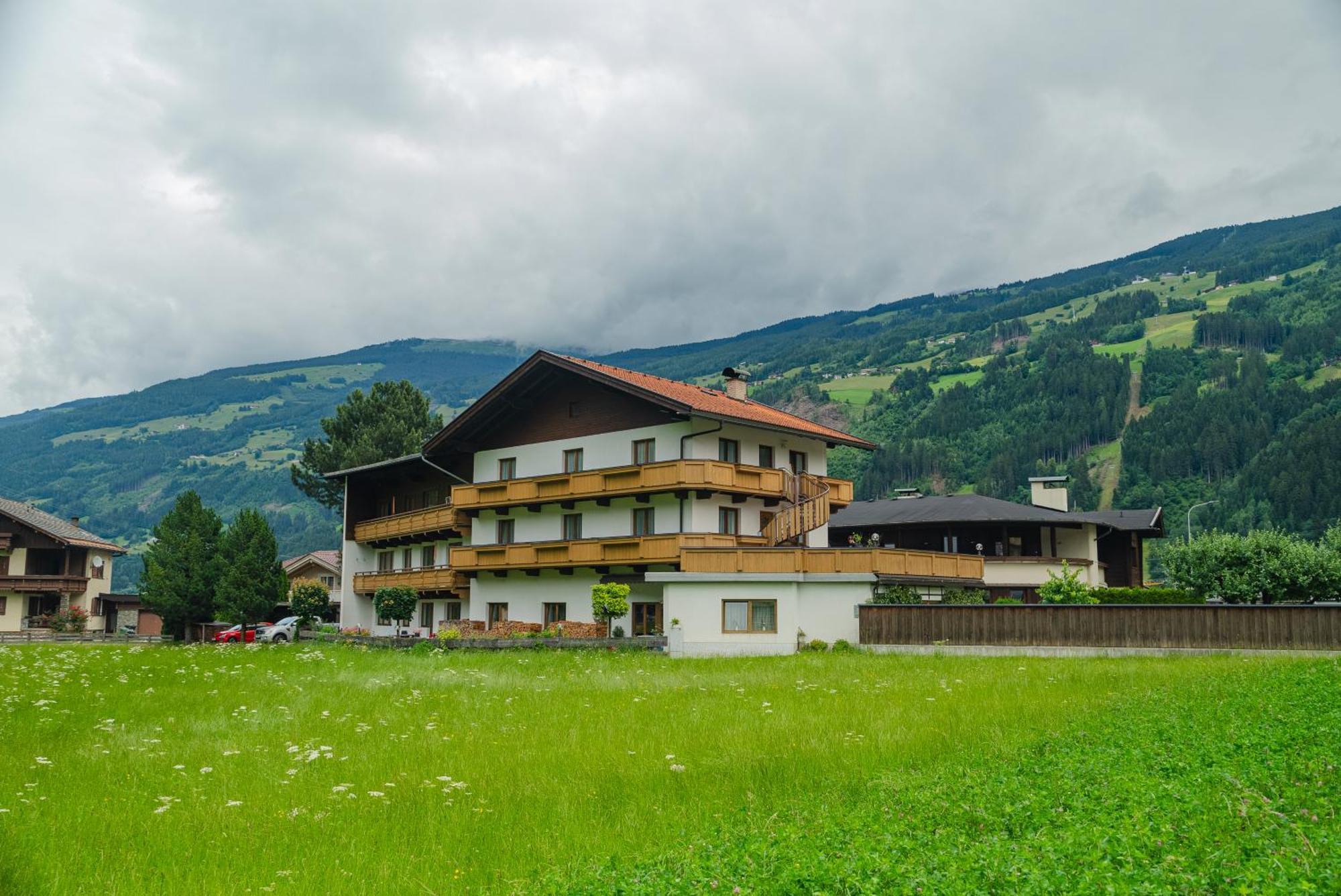 Zell Views Apartments زيل أم زيلر المظهر الخارجي الصورة